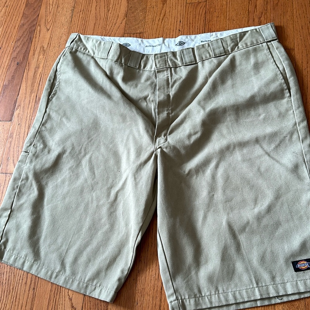 Dickies shorts men’s 48 khaki